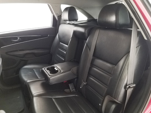 Imagen 9 de 15 de Kia Sorento Ex 2.4 2019 Rojo
