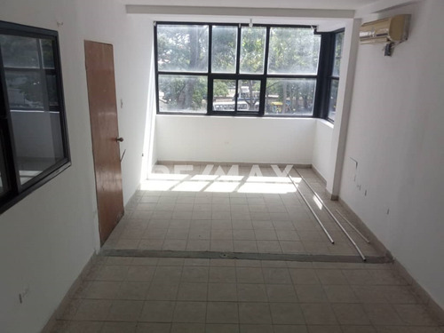 Imagen 4 de 12 de Se Alquila Oficina Comercial Av. Bolívar Edif. Jose Color´s En Maturín, Estado Monagas