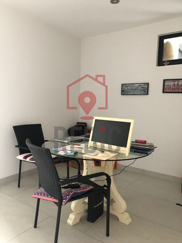 Imagen 8 de 19 de Casa De 5 Hab. + Roof Garden En Condesa Juriquilla