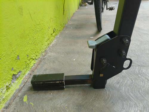 Portabicicletas Thule 4 Bicicletas Jalón O Tirón Negro (Usado)