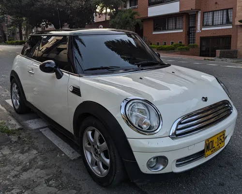 Mini Cooper R56 1.6 Coupe