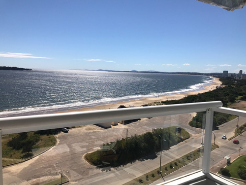 Estupendo Apartamento Frente Al Mar Con La Mejor Vista