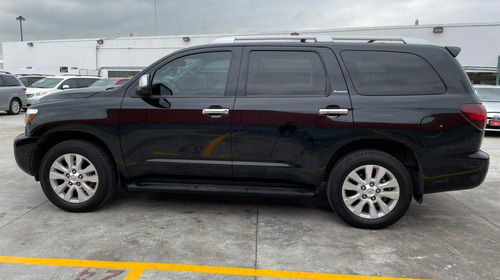 Imagen 8 de 15 de Toyota Sequoia 2019 Platinum Negra Comonueva 3 Años Garantia