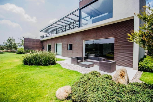 Club De Golf Valle Escondido, Vendo Joya Arquitectónica En Todos Sentidos.