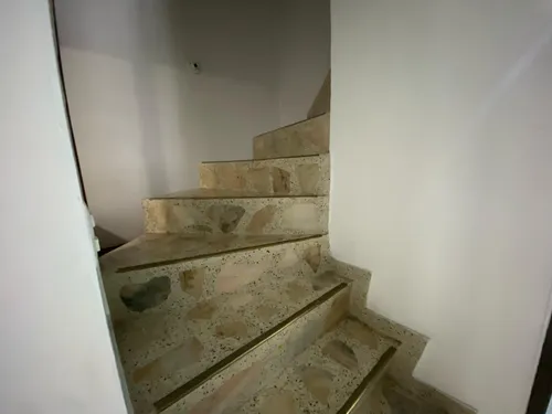 Alquiler De Apartaestudio En El Barrio Capri