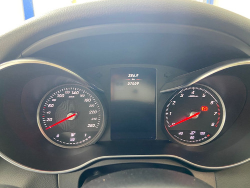 Mercedes-Benz Classe C 2.0 Avantgarde Turbo 4p