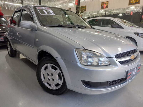 Imagem 3 de 15 de Chevrolet Classic Ls 2013