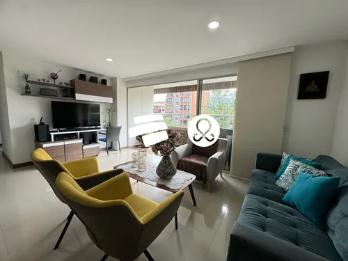 Venta De Apartamento En Calasanz, Amplios Espacios Y Excelente Ubicación
