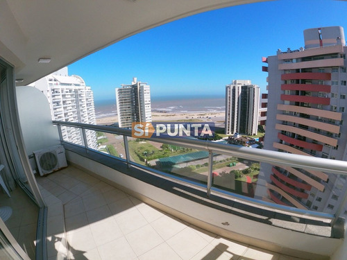 Imagen 5 de 23 de Torre Con Servicios