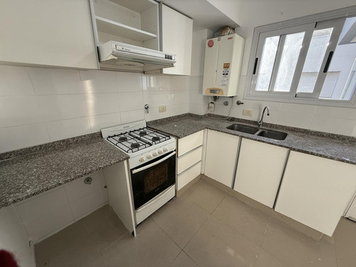 Departamento De 3 Ambientes - Castelar Centro