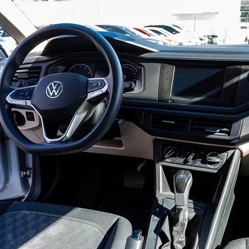 Volkswagen Virtus TRENDLINE L4 1.6L 110HP AUT
