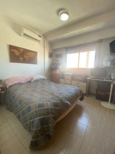 Imagen 7 de 12 de Departamento Con Balcon Al Frente - Moron Centro
