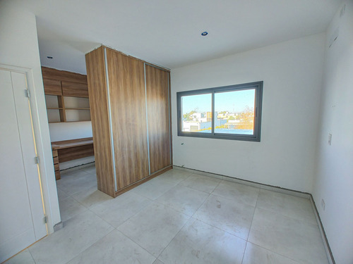 Casa En Venta En Barrio Privado Las Cortaderas 2