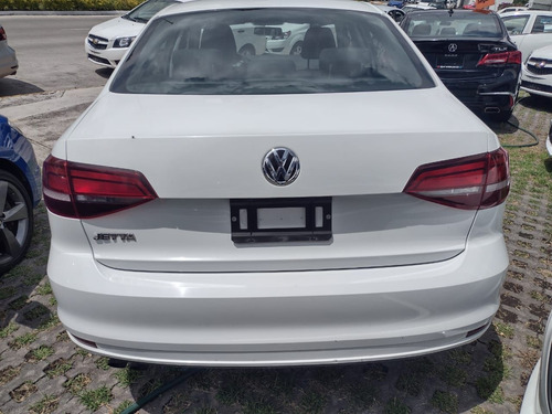 Imagen 6 de 14 de Volkswagen Jetta 2018 2.0 Tiptronic At