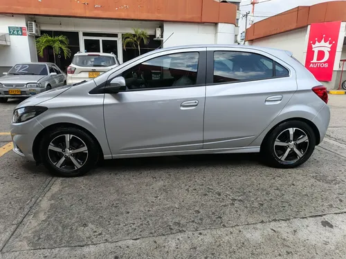 Chevrolet Onix 1.4 Ltz 5 p