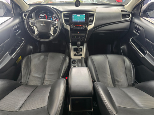 Mitsubishi L200 2.4 Triton Sport Hpe S Cab. Dupla 4x4 Aut. 4p