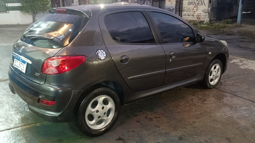 Peugeot 207 1.4 Xr Flex 5p