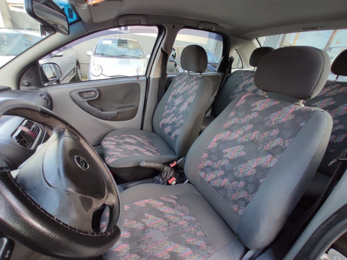 Chevrolet Corsa Sedan Sedan 1.0 MPFI 8V 71cv 4p