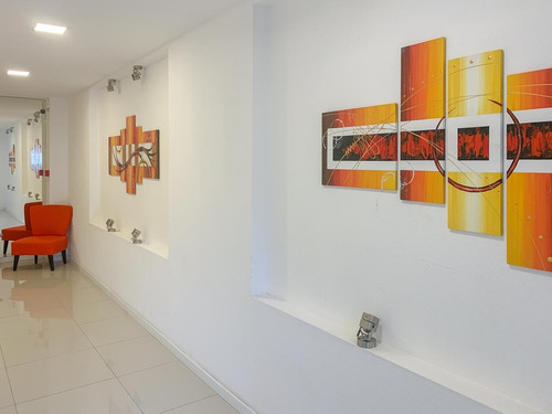 Venta Con Renta Apartamento De 2 Dormitorios Con Terraza En Tres Cruces
