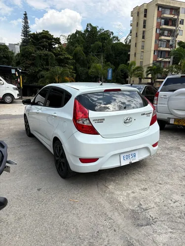 Hyundai Accent 1.6l 5 p