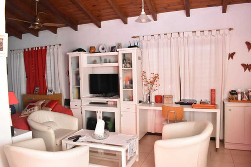 Venta Casa 3 Dormitorios Dpto - B Arguello