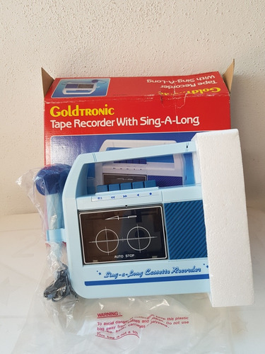 Reproductor De Cassette  Goldtronic De Baterias Con Microfon