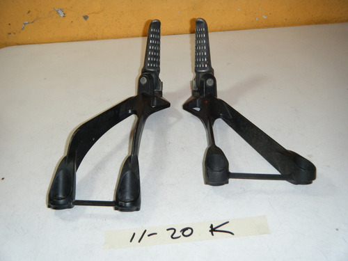Posapies Traseros Originales Kawasaki Ninja Zx6r 636 05-08 (Usado)