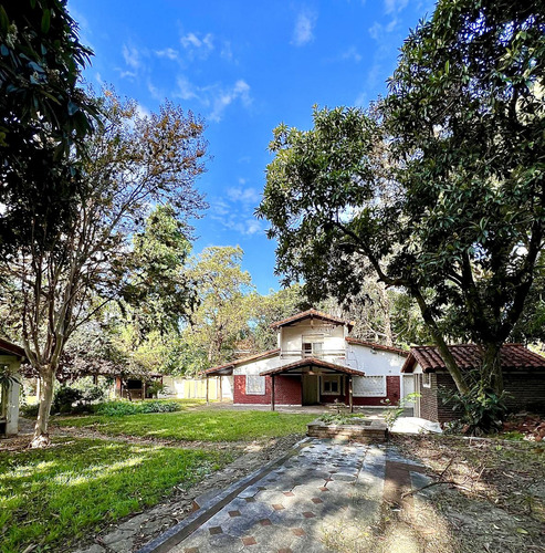 Oportunidad! Terreno / Lote En Venta De 1587 M² En La Mejor Zona Del Parque Leloir.
