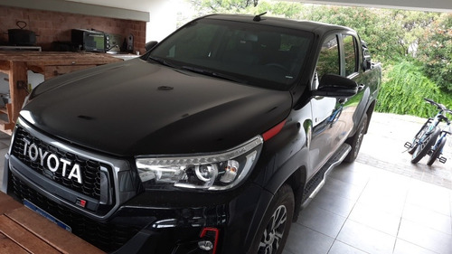 Toyota Hilux Gazoo Racing V6 4x4