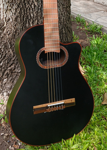 Guitarra Electrocriolla Media Caja Con Corte Con Ecualizador Negro Mate