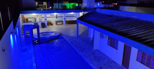 Casa Na Praia Com Piscina Aquecida, 2 Spa Com Hidromassagem Aquecidos, Ar Condicionado, Salão De Jogos, 2 Quadras Da Praia, Garagem Para 15 Ou Mais Carros,