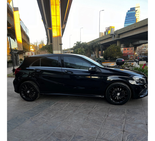 Mercedes-Benz Clase A 2.0 A250 Amg-line 211cv