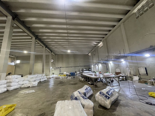 Nave Industrial Alquiler Monumental Duarte, Santo Domingo