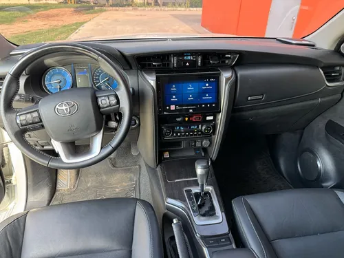 Toyota Fortuner Srv 2023 Único Dueño Como Nueva