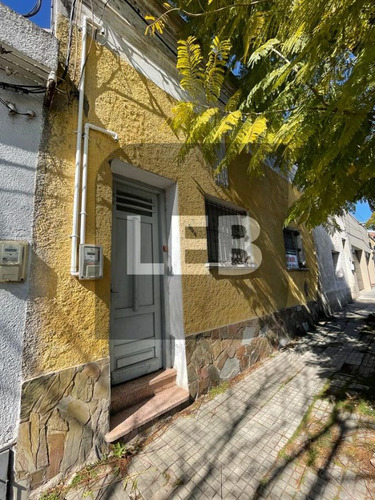 Casa En Venta De 2 Dormitorios En Durazno