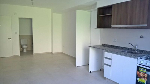 Imagen 7 de 21 de Departamento - Lanús Oeste - 3 Ambientes A Estrenar.