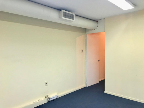 Venta Oficina Planta Ciudad Vieja Montevideo