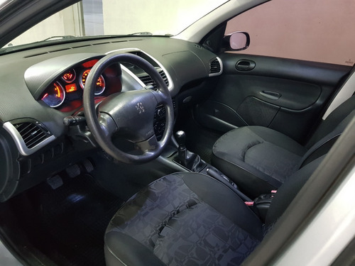 Peugeot 207 Hdi (diesel) 2011 , 125.000 Km ,excelente,5 Pts.