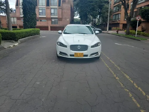 Jaguar XF 2.0 Luxury