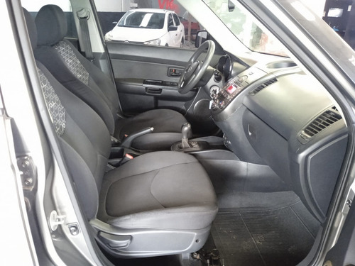 Imagem 10 de 15 de Kia Soul 1.6 2011 Completo