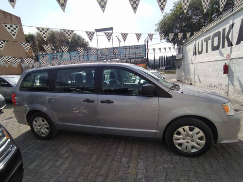 Imagen 8 de 15 de Dodge Grand Caravan 2019 3.6 Se At