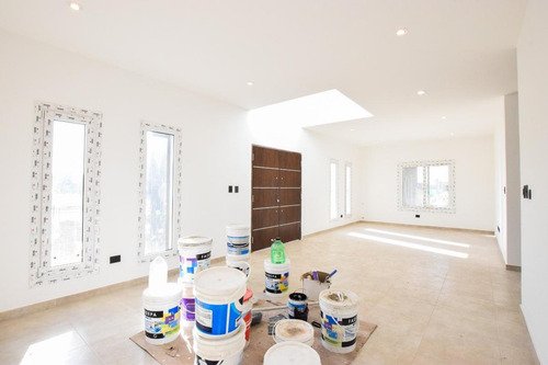 Imagen 12 de 30 de Casa Al Golf. Alquiler Y Venta, Haras Santa Maria.