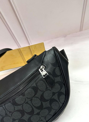 Bolsa Cangurera Coach De Hombre Monogram Black - 8jis