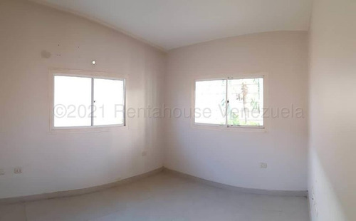 Imagen 4 de 8 de Comoda Casa En Alquiler. 04120656408 Cod Mls 23-3569