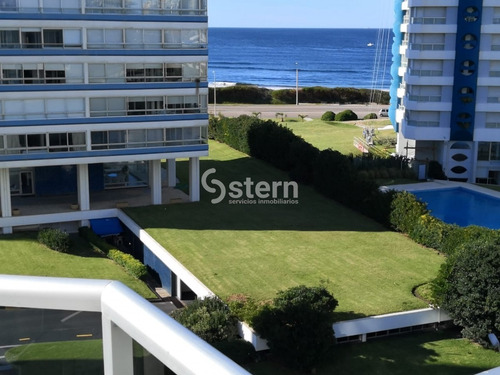Imagen 4 de 18 de Venta De Apartamento 1 Dormitorio En La Playa Brava, Punta Del Este