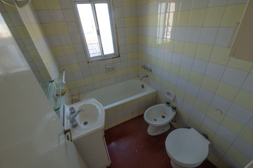Departamento En Arenales 1500