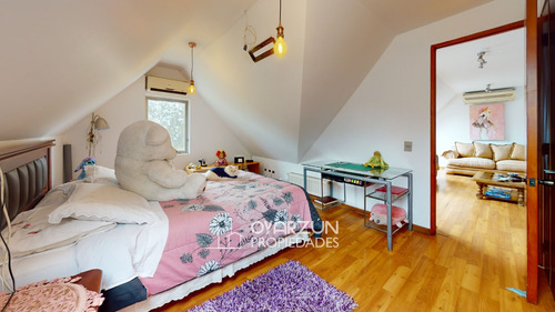 Casa Familiar De 5 Dormitorios Con Amplio Terreno De 746 M2