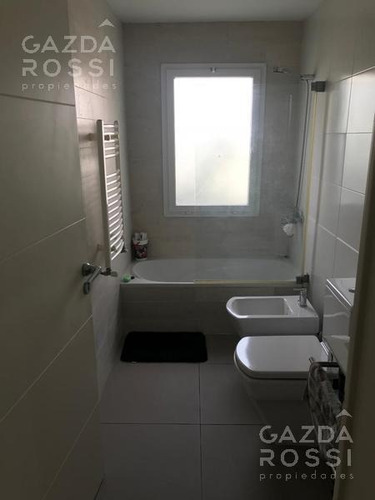Imagen 13 de 17 de Moderna Propiedad Con Piscina En Barrio Santa Juana, Canning