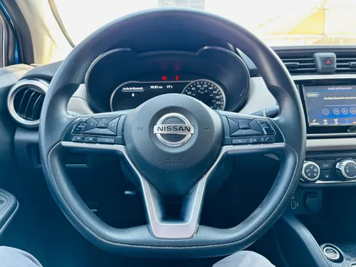 Nissan Versa Advance Cvt
