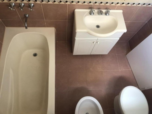 Imagen 10 de 12 de Departamento En Venta En Caseros